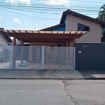 Casa Estilo Minimalista Em Ubatuba Vila Exterior foto